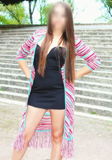 Andrea, 30