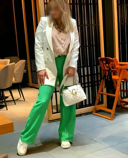 Anja, 38