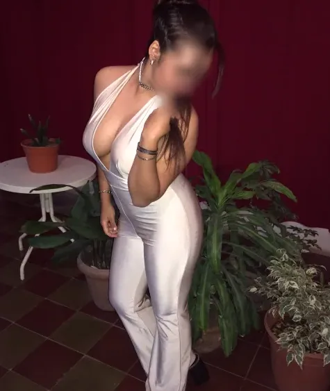Anja, 28