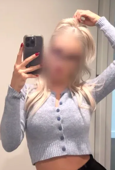 Annalena, 25