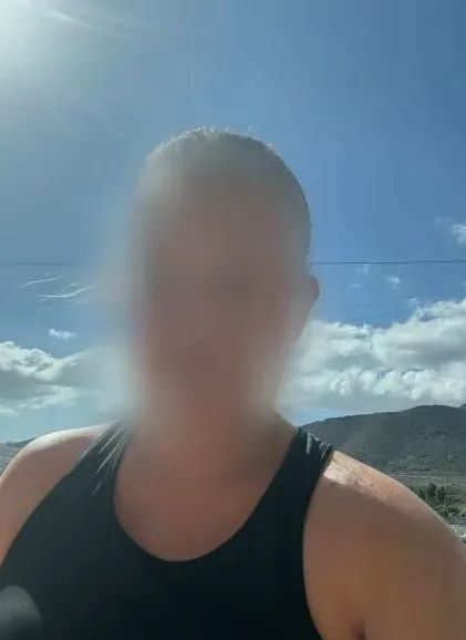 Büsra, 37