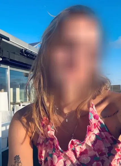 Christina, 29