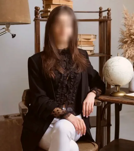 Denise, 31