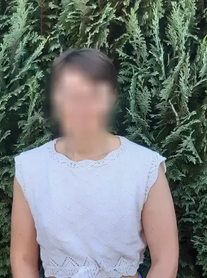 Isabell, 27