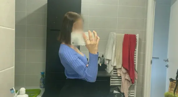 Jacqueline, 21