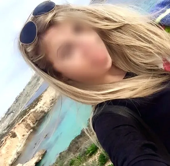 Larissa, 34