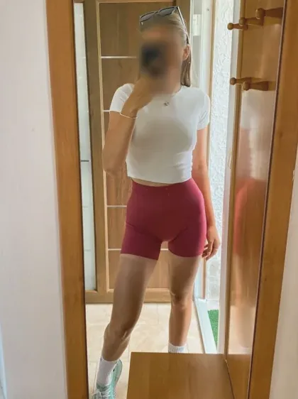 Marlene, 27