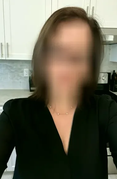 Sandra, 38