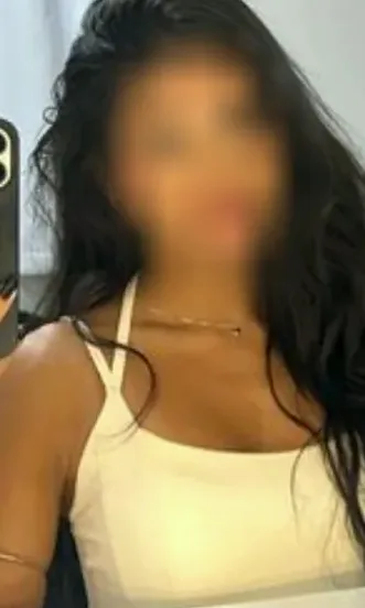 Yasmin, 26
